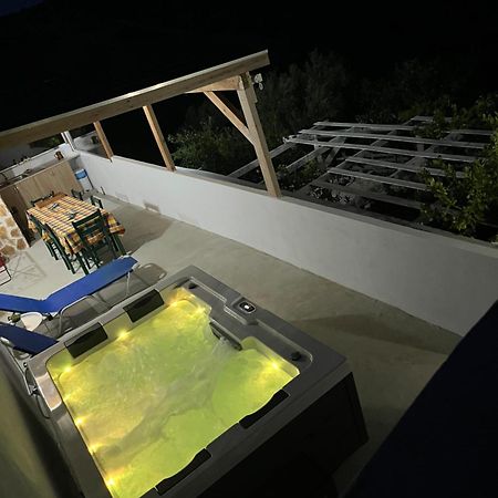 トリオペトラ Mano'S Houseヴィラ エクステリア 写真